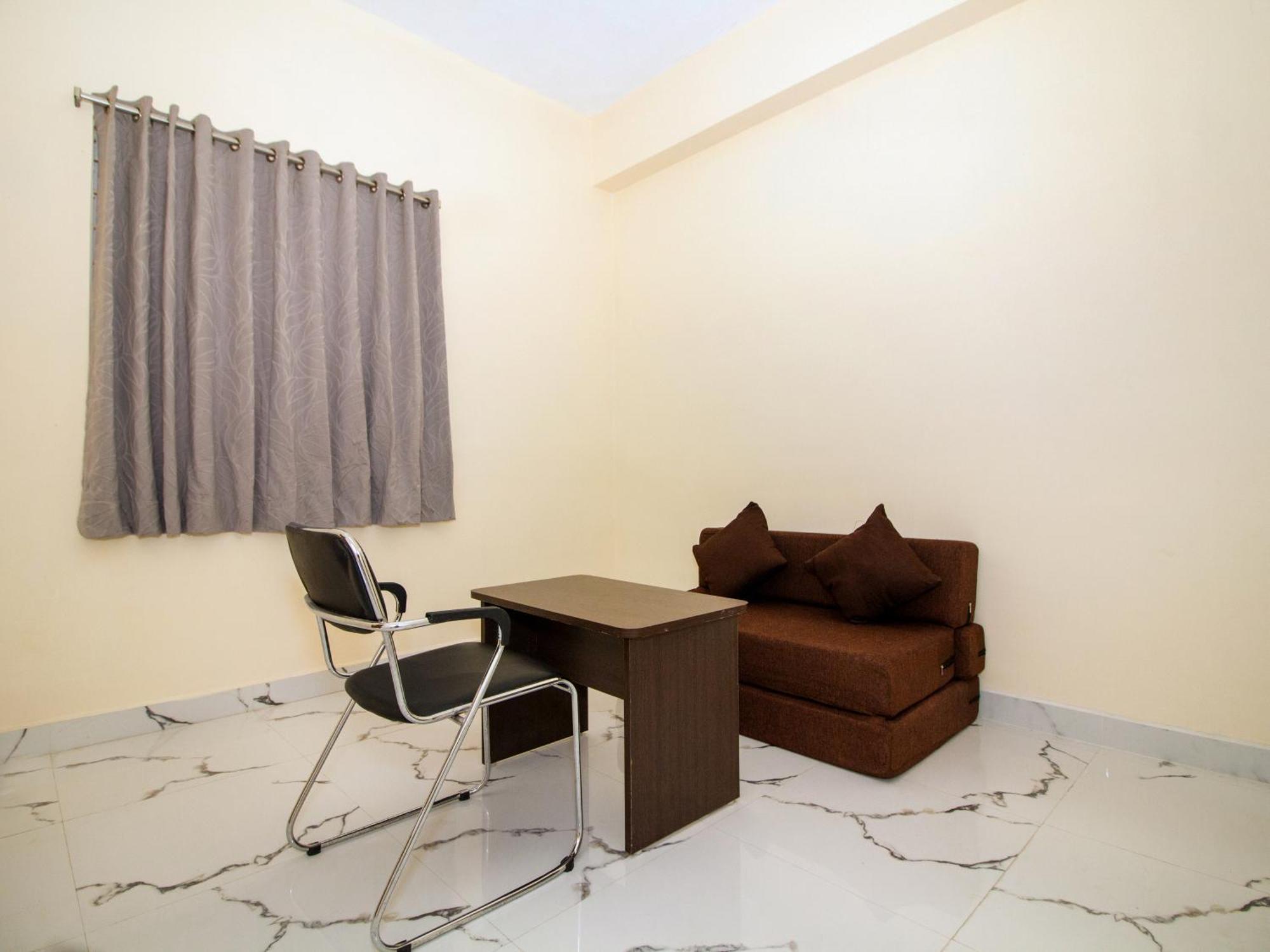 Pearl Suites, Тирупати Екстериор снимка