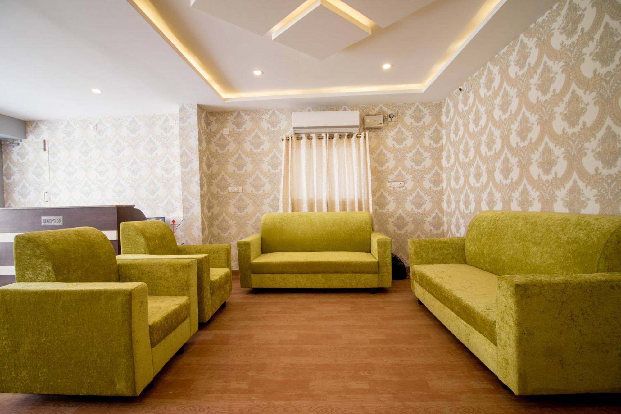 Pearl Suites, Тирупати Екстериор снимка
